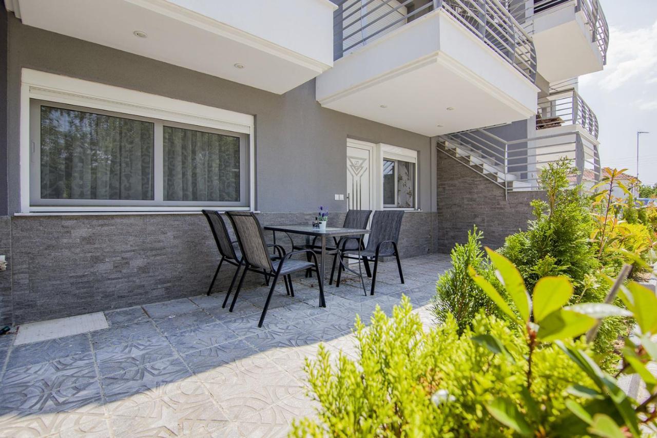 Kasta Bnb Ofrínion Exterior foto