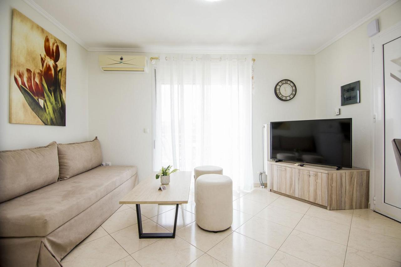 Kasta Bnb Ofrínion Exterior foto